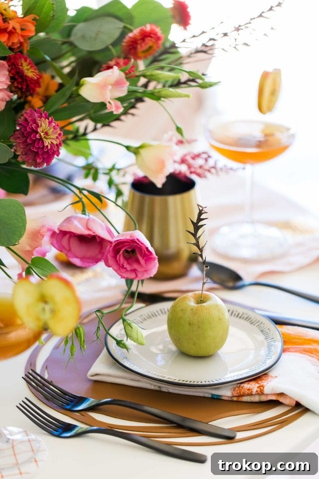picture of an apple fall place setting by sugar and cloth