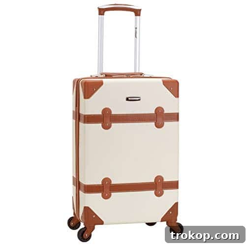 Rockland Stage Coach 20-Inch Rolling Trunk, White img 45227 14