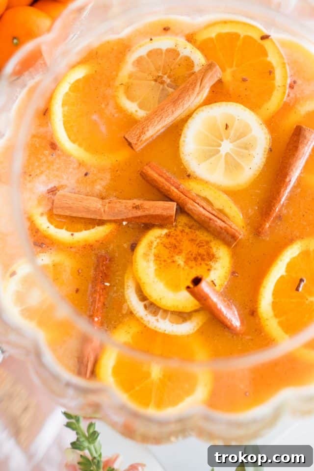 photo of an easy thanksgiving cocktails recipe
