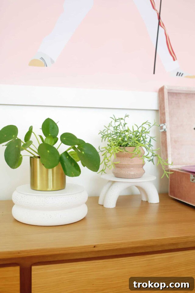 Easy Fluted Arch Plant Stand