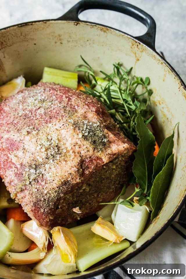 Top Round Roast Recipe with Gravy
Savory Top Round Roast with Homemade Gravy 12 Ingredients to make a Top Round Roast