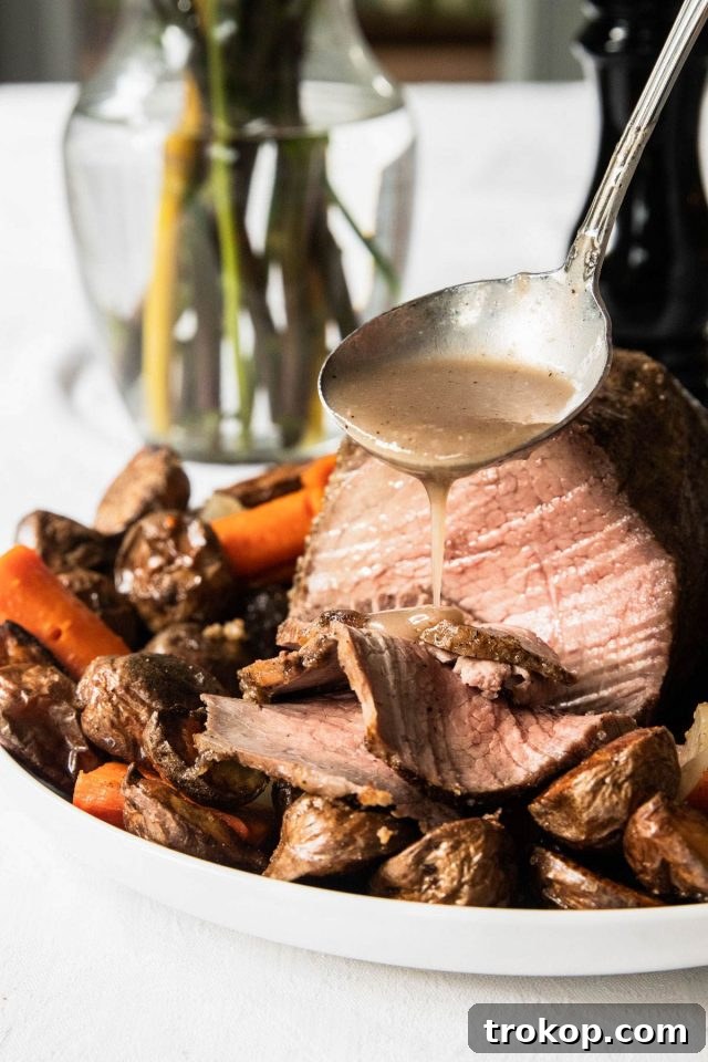 Top Round Roast Recipe with Gravy
Savory Top Round Roast with Homemade Gravy 4 Sliced Top Round Roast