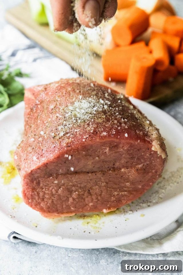 Top Round Roast Recipe with Gravy
Savory Top Round Roast with Homemade Gravy 6 Seasoned Top Round Roast