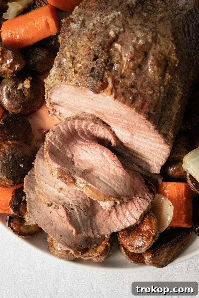 Top Round Roast Recipe with Gravy
Savory Top Round Roast with Homemade Gravy 9 Roasted Top Round Beef