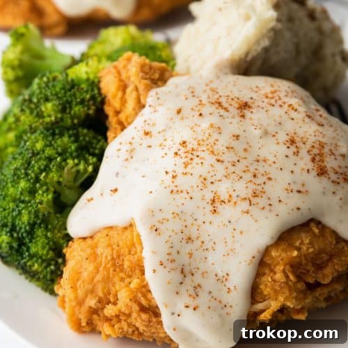Country Gravy Recipe - close up photo of the homemade country gravy