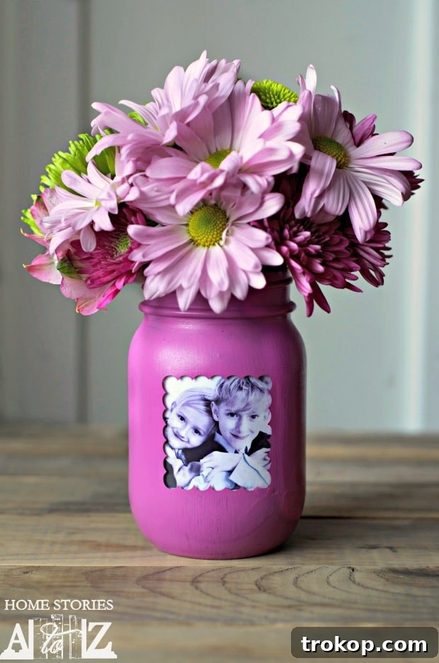Mother’s Day Mason Jar Gift: Mason Jar Picture Frame.