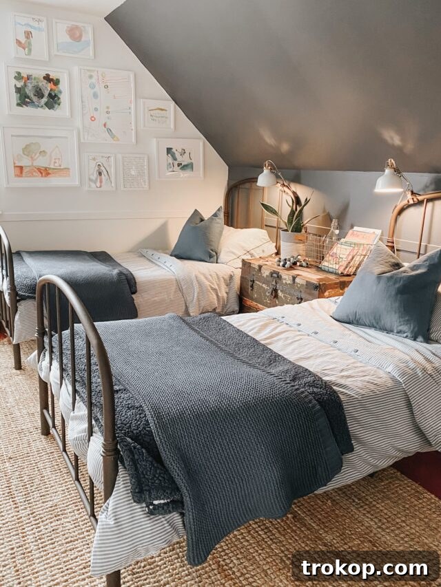 Neutral tone shared boys' bedroom ideas