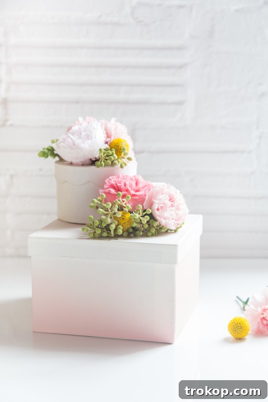 DIY fresh flower gift boxes | sugarandcloth.com