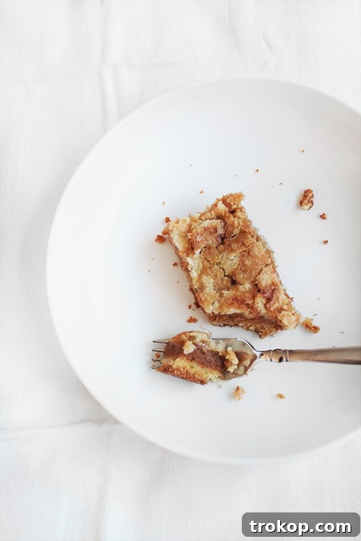 Elevate Your Thanksgiving Dinner Unforgettable Recipes 40 pumpkin crumb cake