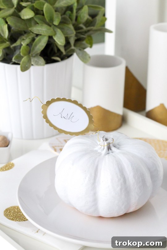 DIY pumpkin leaf place cards - Elegant Fall Table Decor for Thanksgiving and Halloween