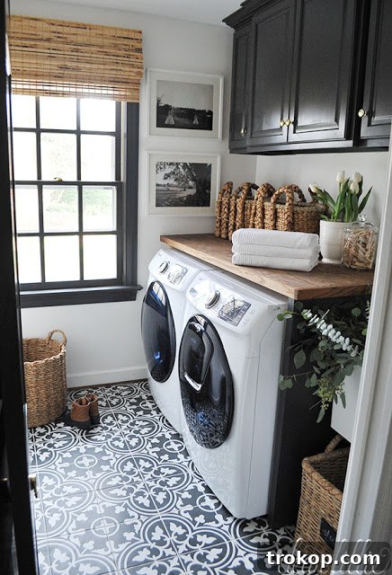 Dear Little Studio Small Laundry Room