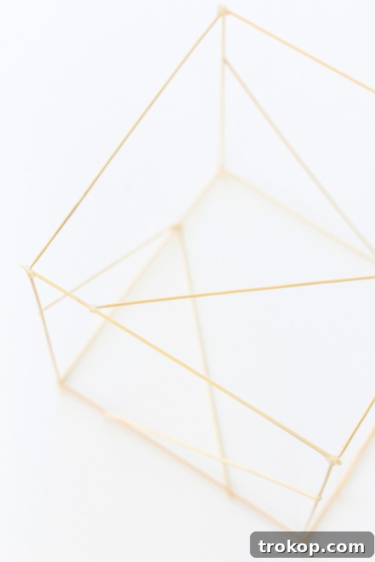 Floating Geo-Floral Wonders You Can Create 6 DIY geometric floral pendant