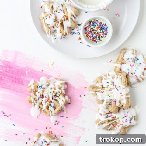 10 Minute Mini Waffle Cakes - sugar and cloth